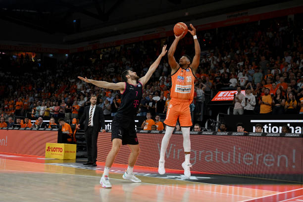 度与个人突 度与个人突