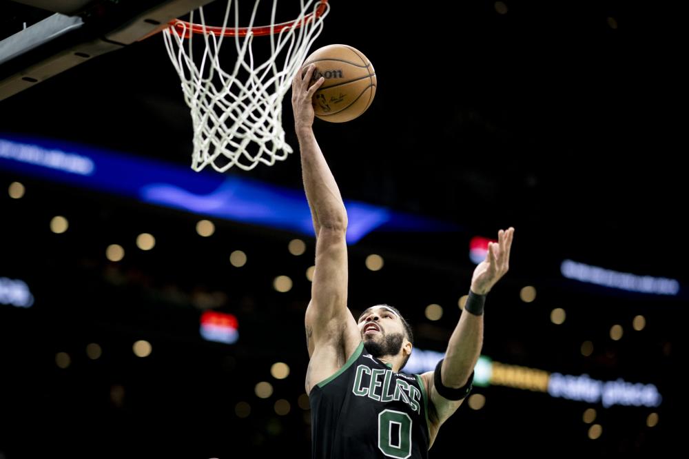 欧足联送礼 欧足联送礼