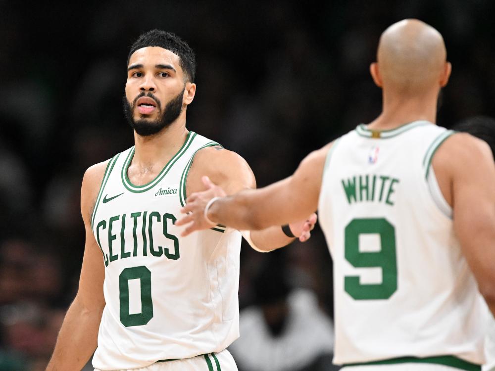 的前锋姆伯 的前锋姆伯